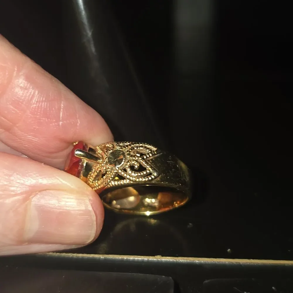 24k Gold Plated 925 Sterling Silver Ring!Elegant FILAGREE Design Garnet.